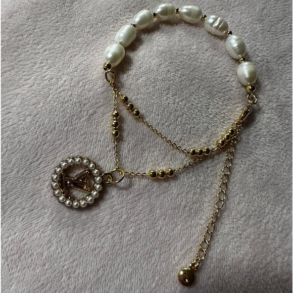 LV Zipper Pull Charm - Picture 8 of 15